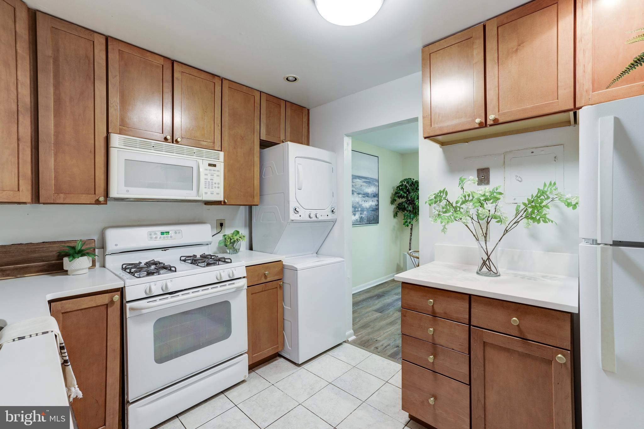 1402 Northgate Square, Unit 22B Reston, VA 20190 - Photo 15 of 27