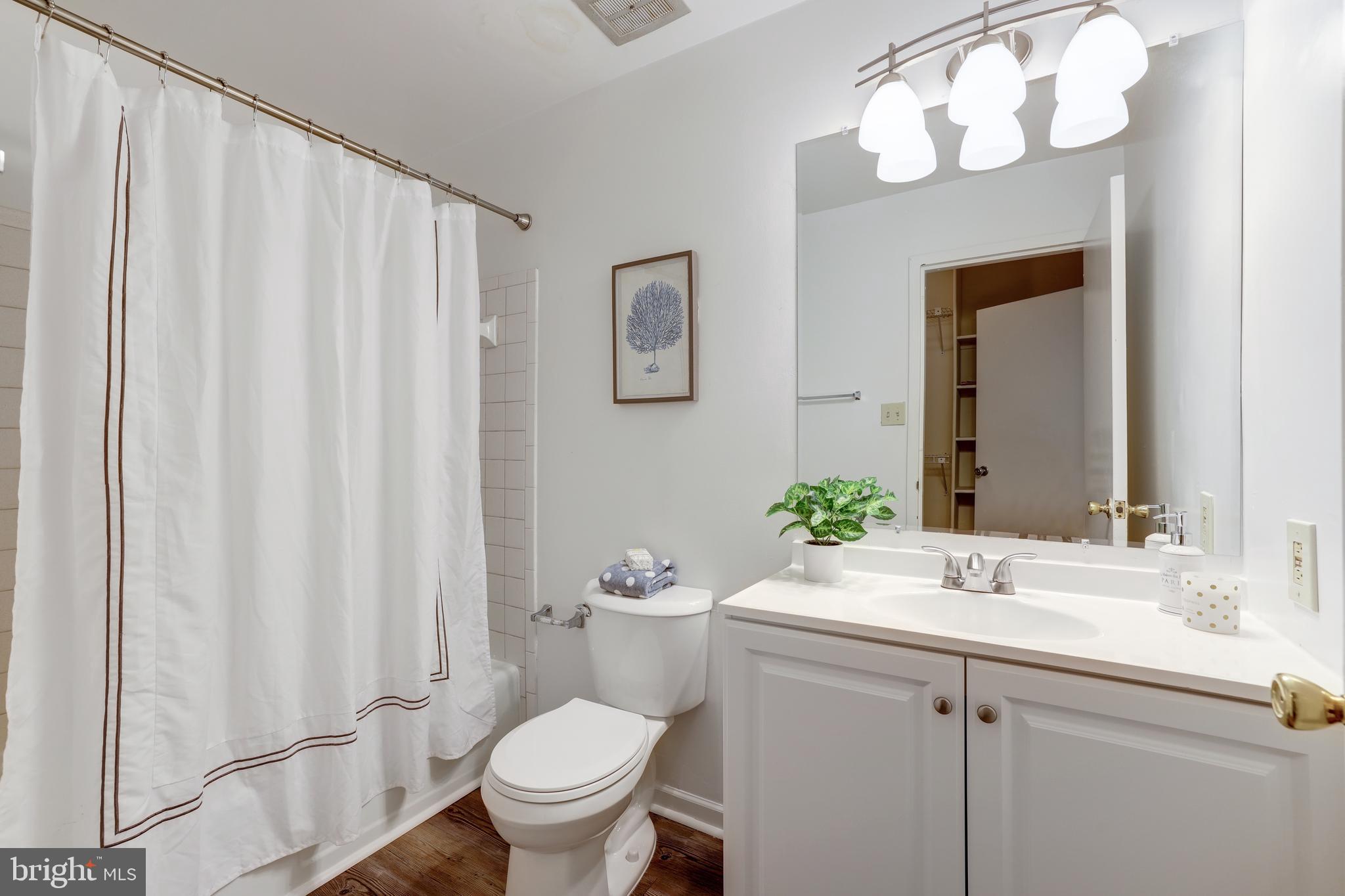 1402 Northgate Square, Unit 22B Reston, VA 20190 - Photo 25 of 27