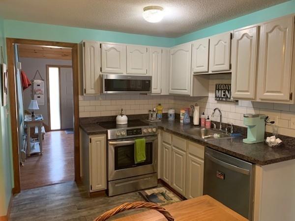 94 County Road Southampton, MA 01073 - Photo 8 of 17