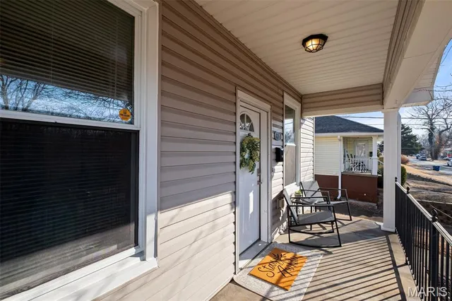 $200,000 | 8925 Argyle Avenue, Overland, MO 63114