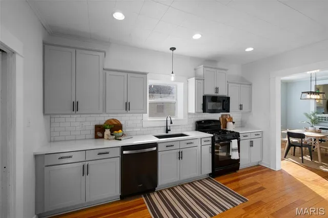 $200,000 | 8925 Argyle Avenue, Overland, MO 63114