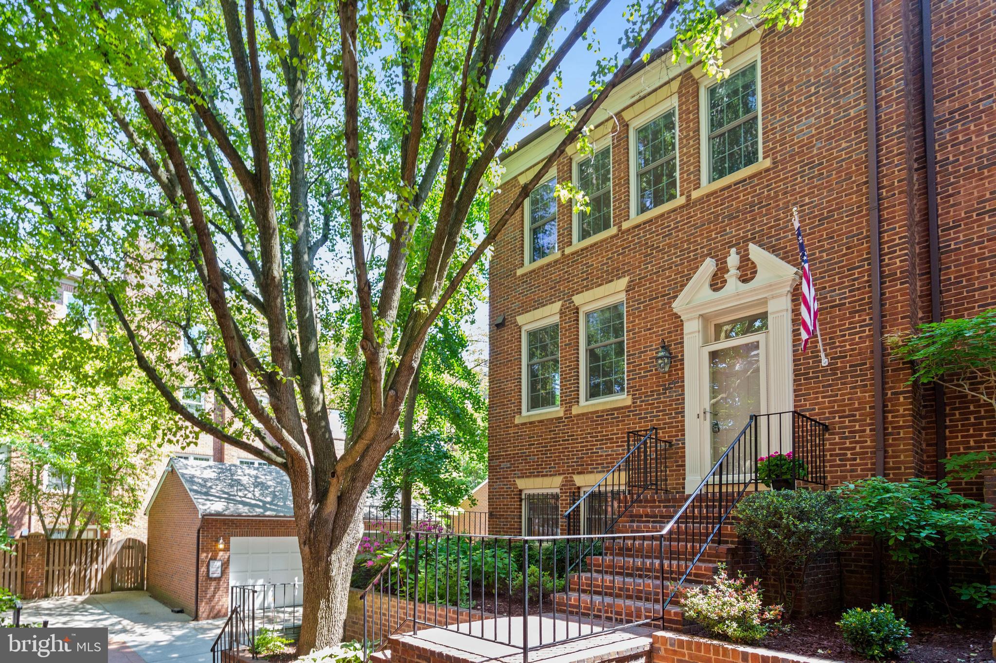 3651 Winfield Lane Northwest Washington, DC 20007 - Photo 2 of 42