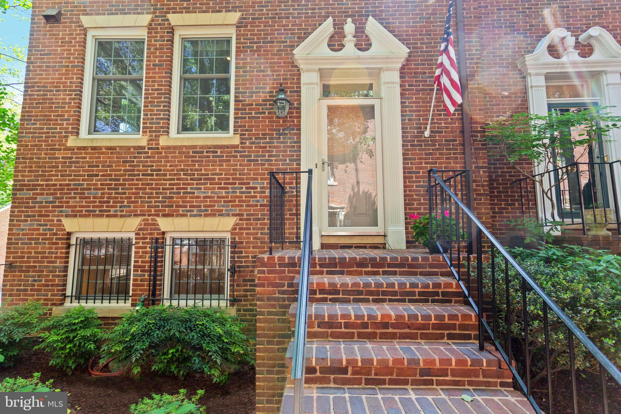 3651 Winfield Lane Northwest Washington, DC 20007 - Photo 3 of 42