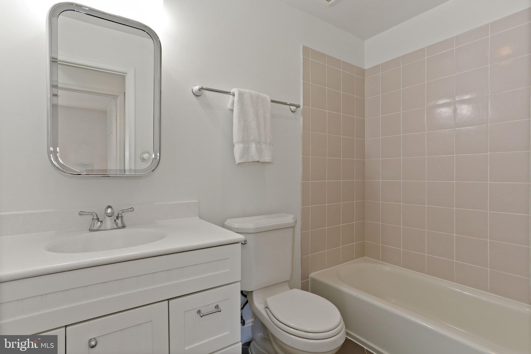 3651 Winfield Lane Northwest Washington, DC 20007 - Photo 25 of 42