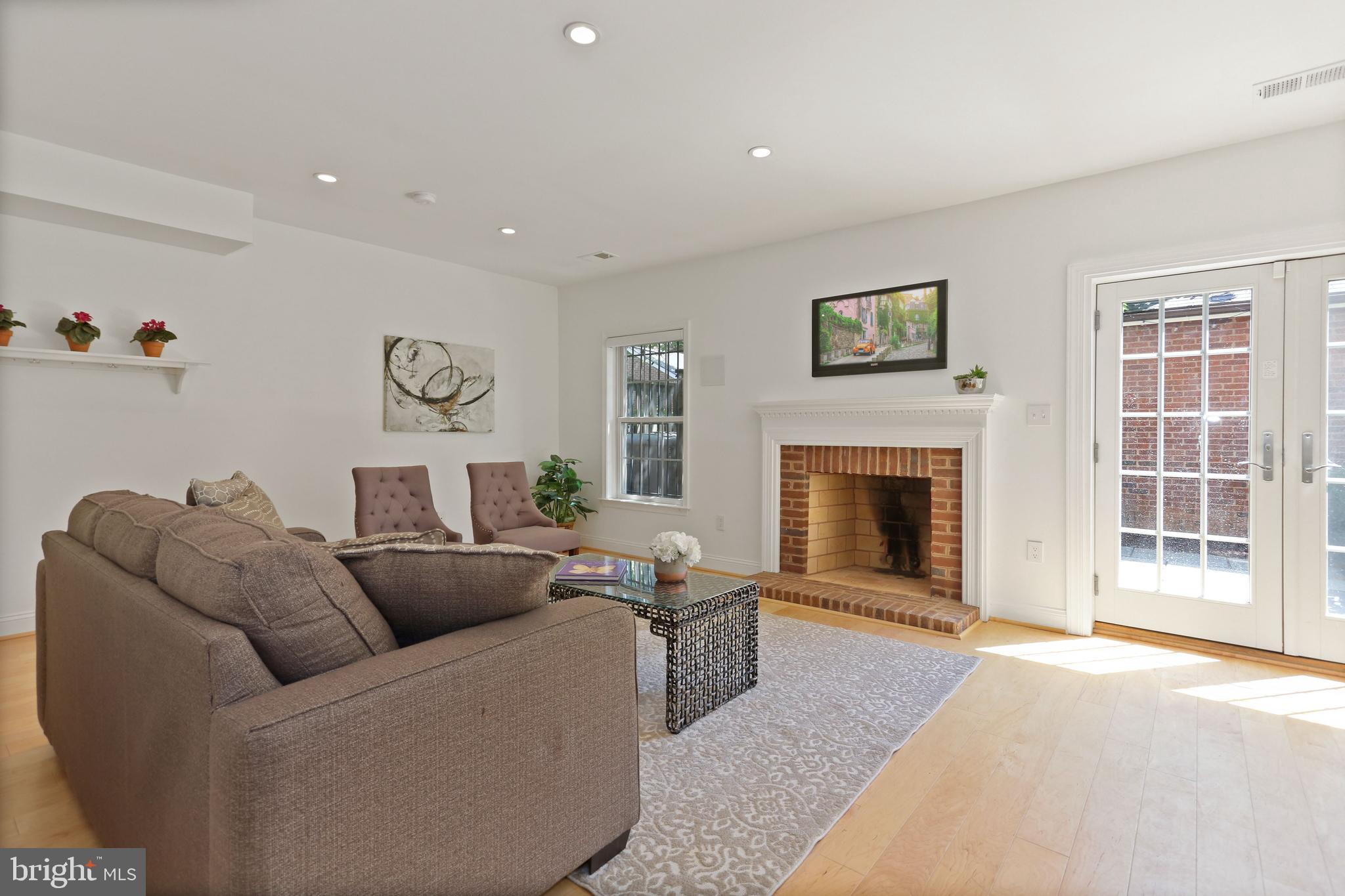 3651 Winfield Lane Northwest Washington, DC 20007 - Photo 32 of 42