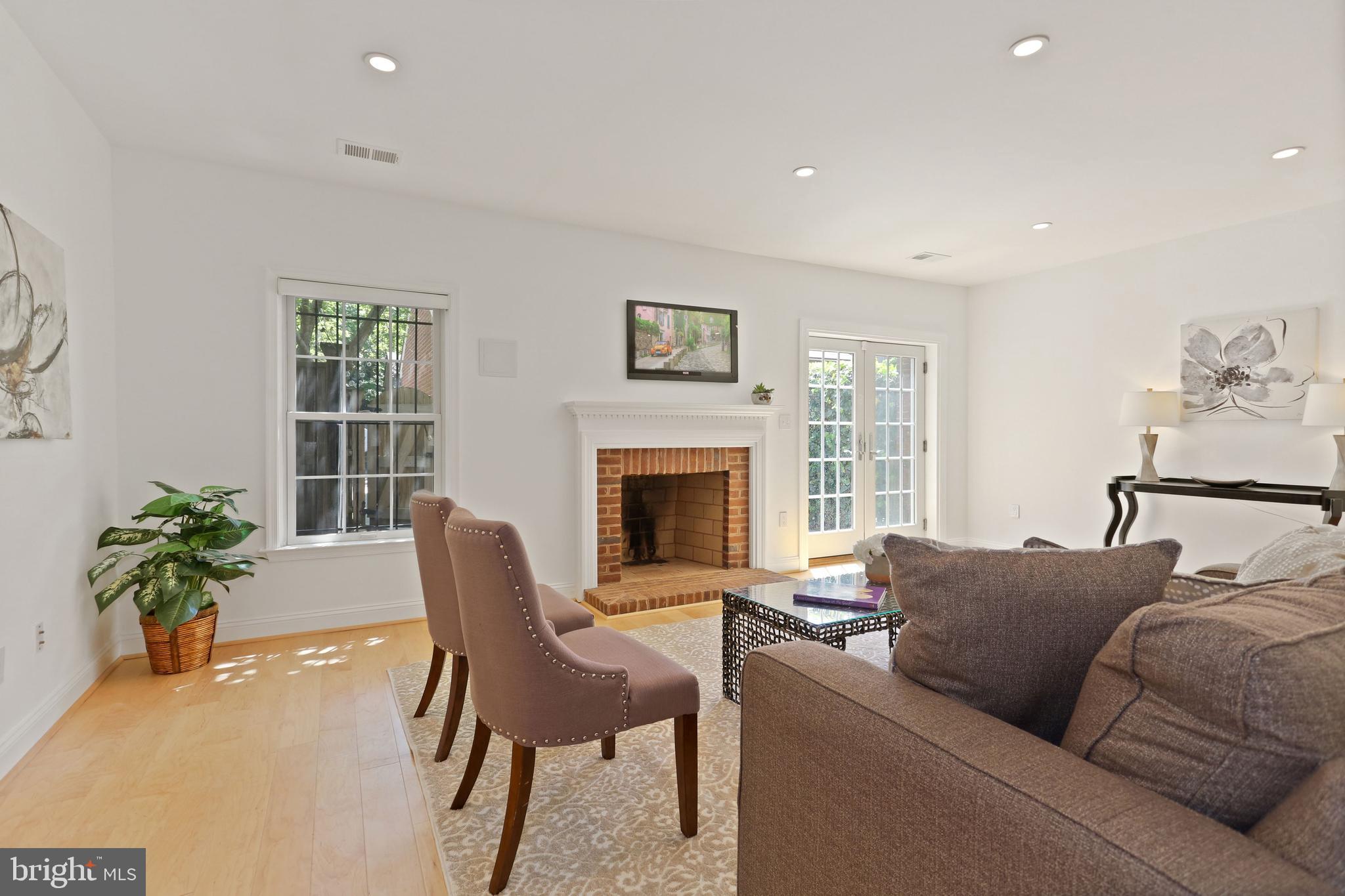 3651 Winfield Lane Northwest Washington, DC 20007 - Photo 33 of 42