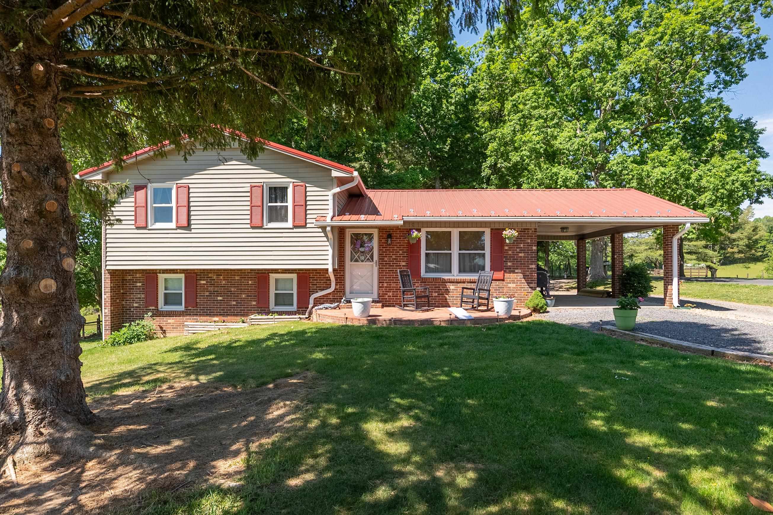 1865 Oak Grove Road Woodlawn, VA 24381 - Photo 12 of 82 Gallery Image 12