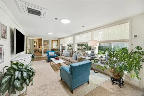 $1,950,000 | 907 Wild Valley Road, Houston, TX 77057