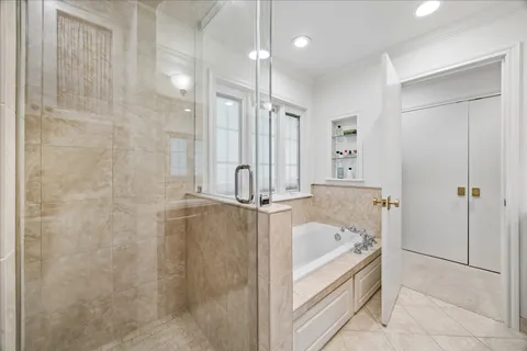 $1,950,000 | 907 Wild Valley Road, Houston, TX 77057