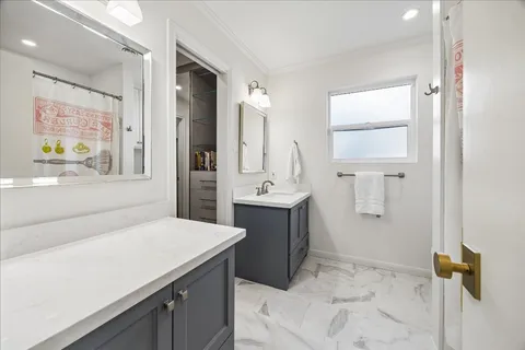 $1,950,000 | 907 Wild Valley Road, Houston, TX 77057