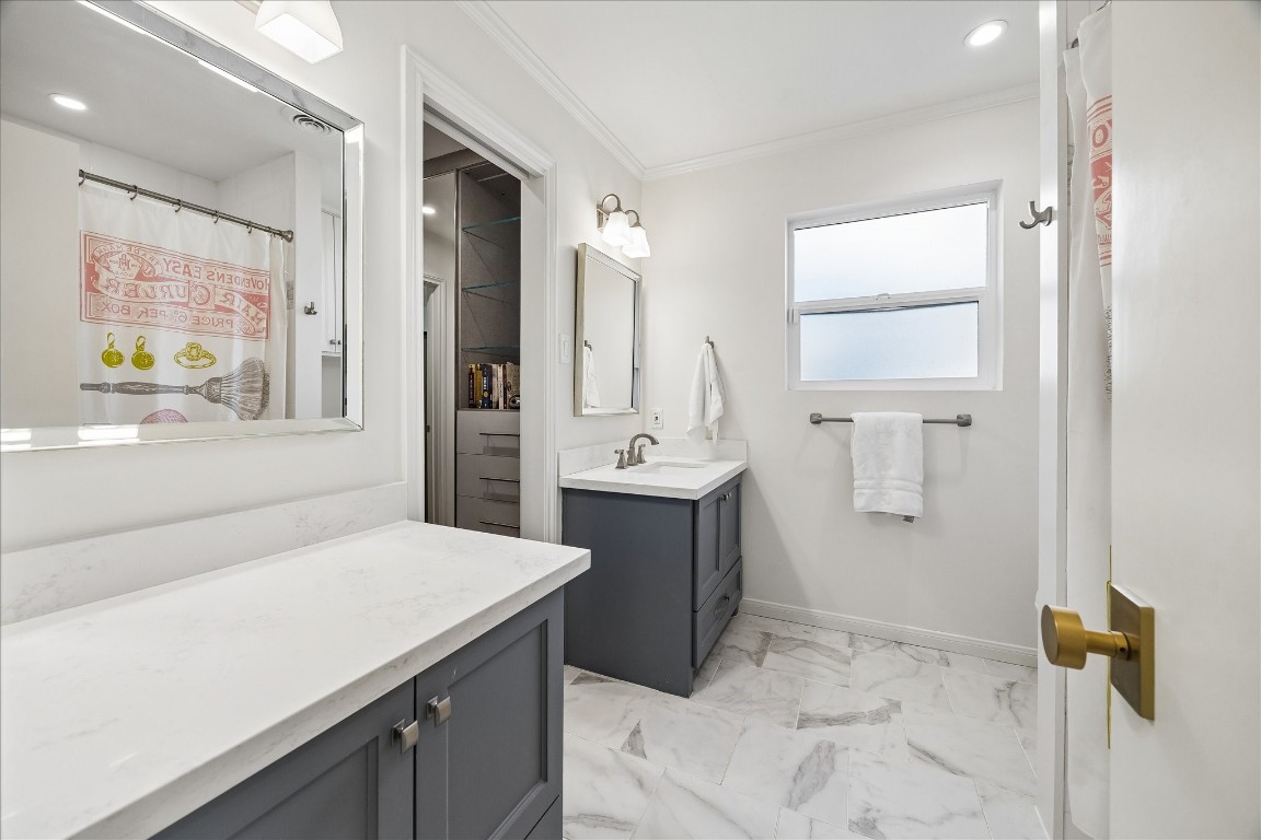 907 Wild Valley Road Houston, TX 77057 - Photo 20 of 31