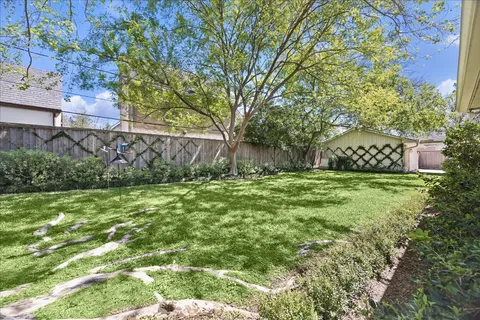 $1,950,000 | 907 Wild Valley Road, Houston, TX 77057