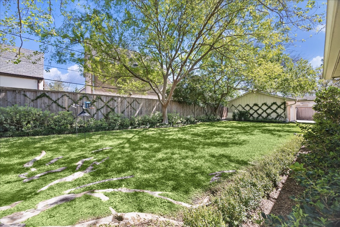 907 Wild Valley Road Houston, TX 77057 - Photo 28 of 31