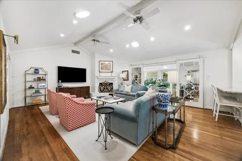 $1,950,000 | 907 Wild Valley Road, Houston, TX 77057