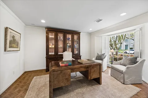 $1,950,000 | 907 Wild Valley Road, Houston, TX 77057