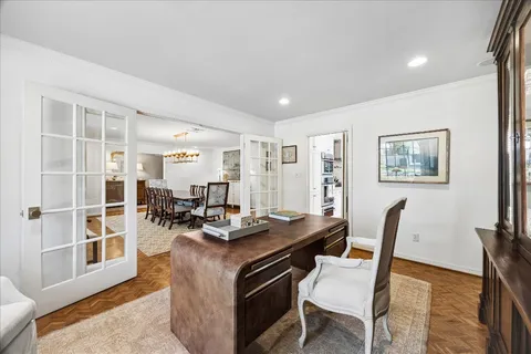 $1,950,000 | 907 Wild Valley Road, Houston, TX 77057