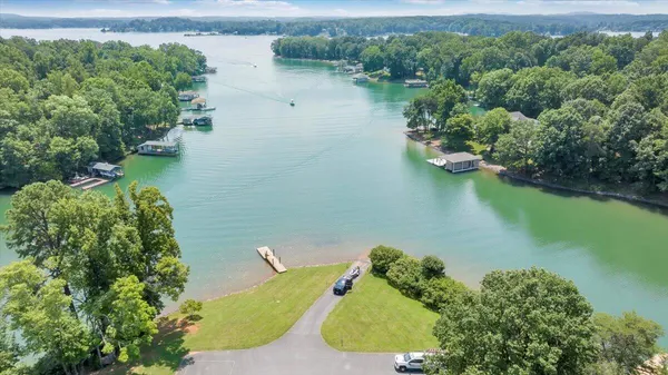 $765,500 | Lot 18 Farm Drive, Moneta, VA 24121