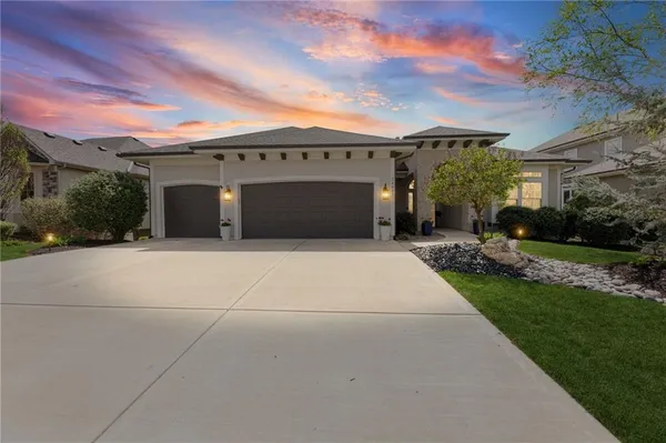 $775,000 | 24847 West 98th Street, Lenexa, KS 66227