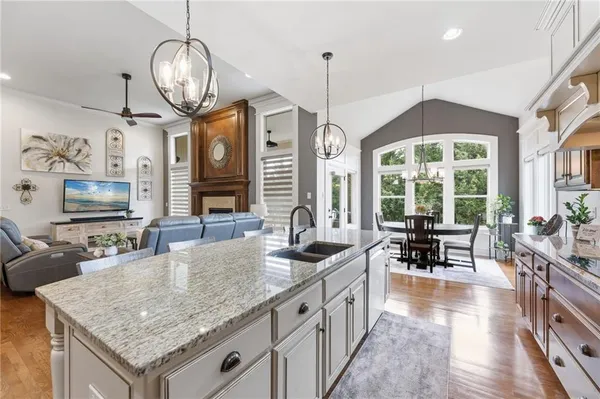 $775,000 | 24847 West 98th Street, Lenexa, KS 66227