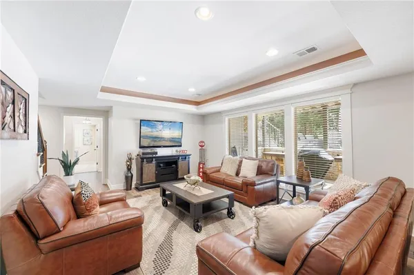 $775,000 | 24847 West 98th Street, Lenexa, KS 66227