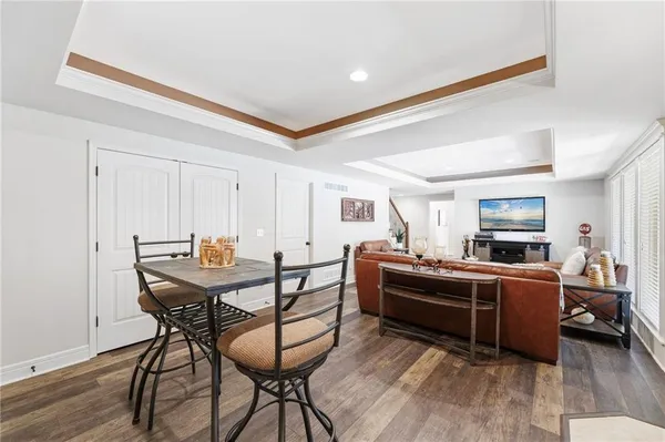 $775,000 | 24847 West 98th Street, Lenexa, KS 66227