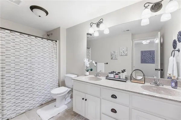 $775,000 | 24847 West 98th Street, Lenexa, KS 66227