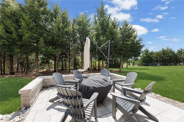 $775,000 | 24847 West 98th Street, Lenexa, KS 66227