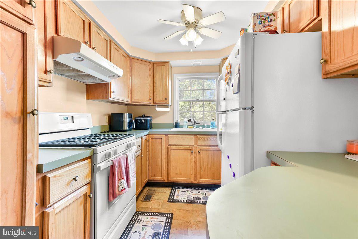 3060 South Manor Road Coatesville, PA 19320 - Photo 27 of 49 1 Bedroom apartment above garage
