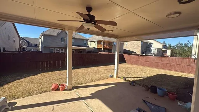 a view of a livingroom with furniture