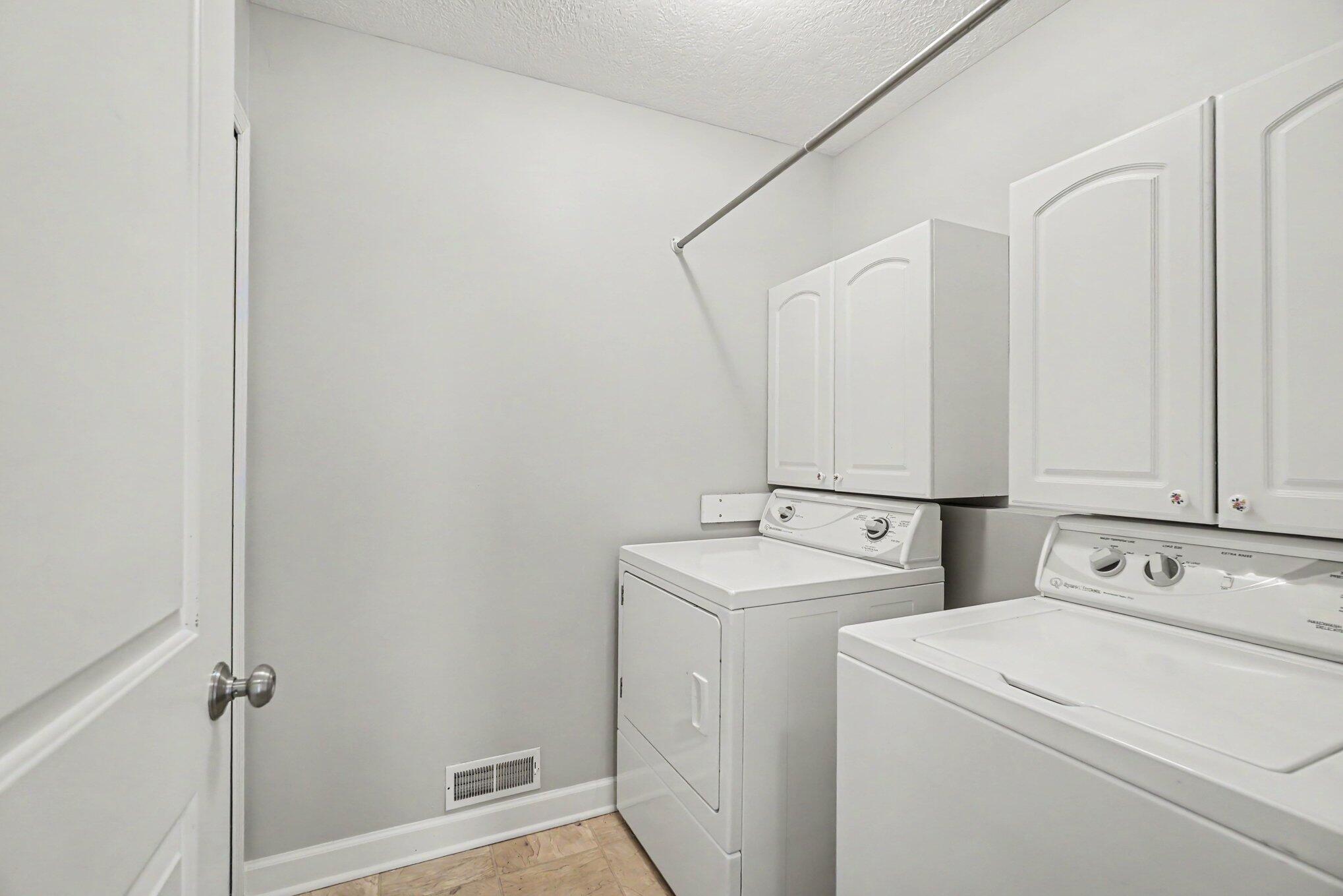 4003 Eastbridge Road Stockbridge, MI 49285 - Photo 13 of 16 013_file_1376