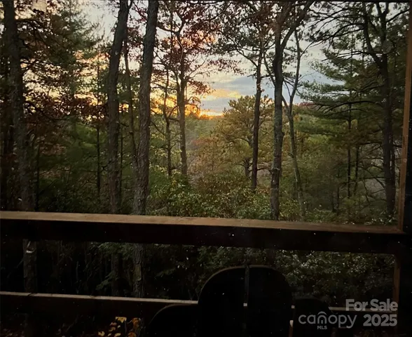 $89,700 | 475 Bear Cub Drive, Spruce Pine, NC 28777