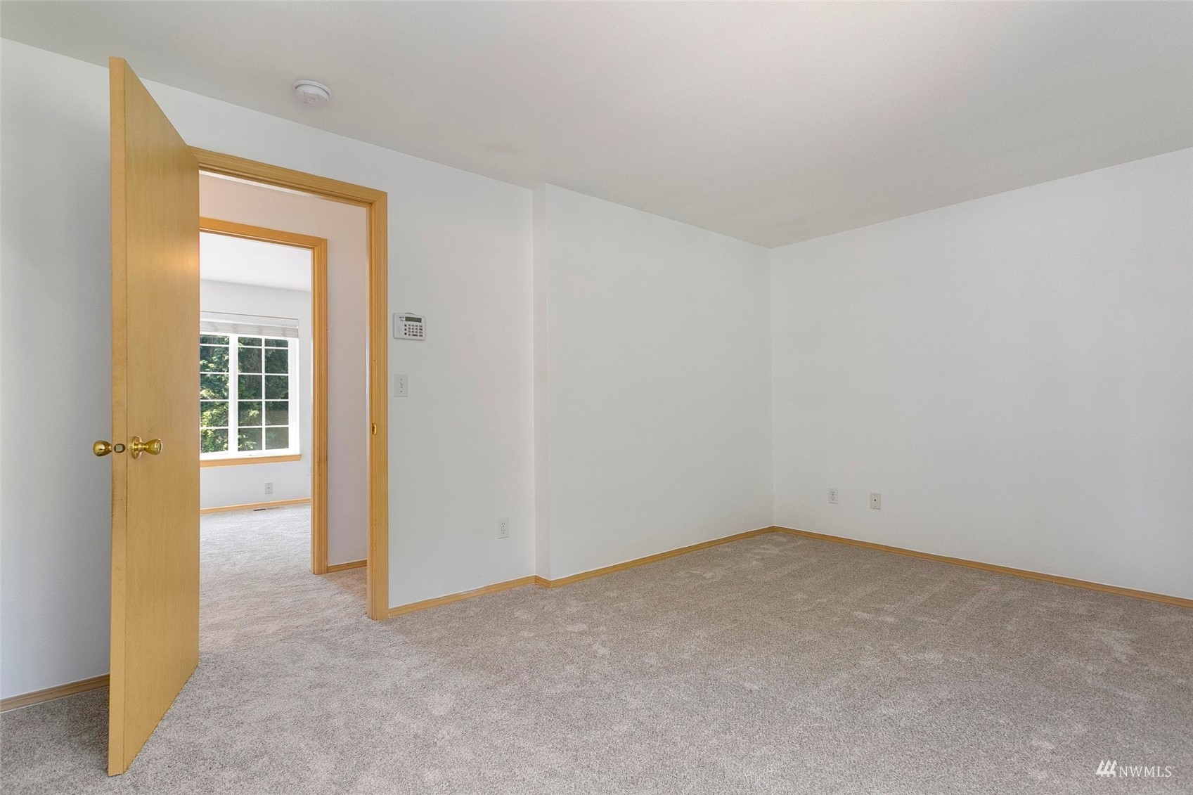 714 Northwest 3rd Court Renton, WA 98057 - Photo 22 of 40 an empty room with windows