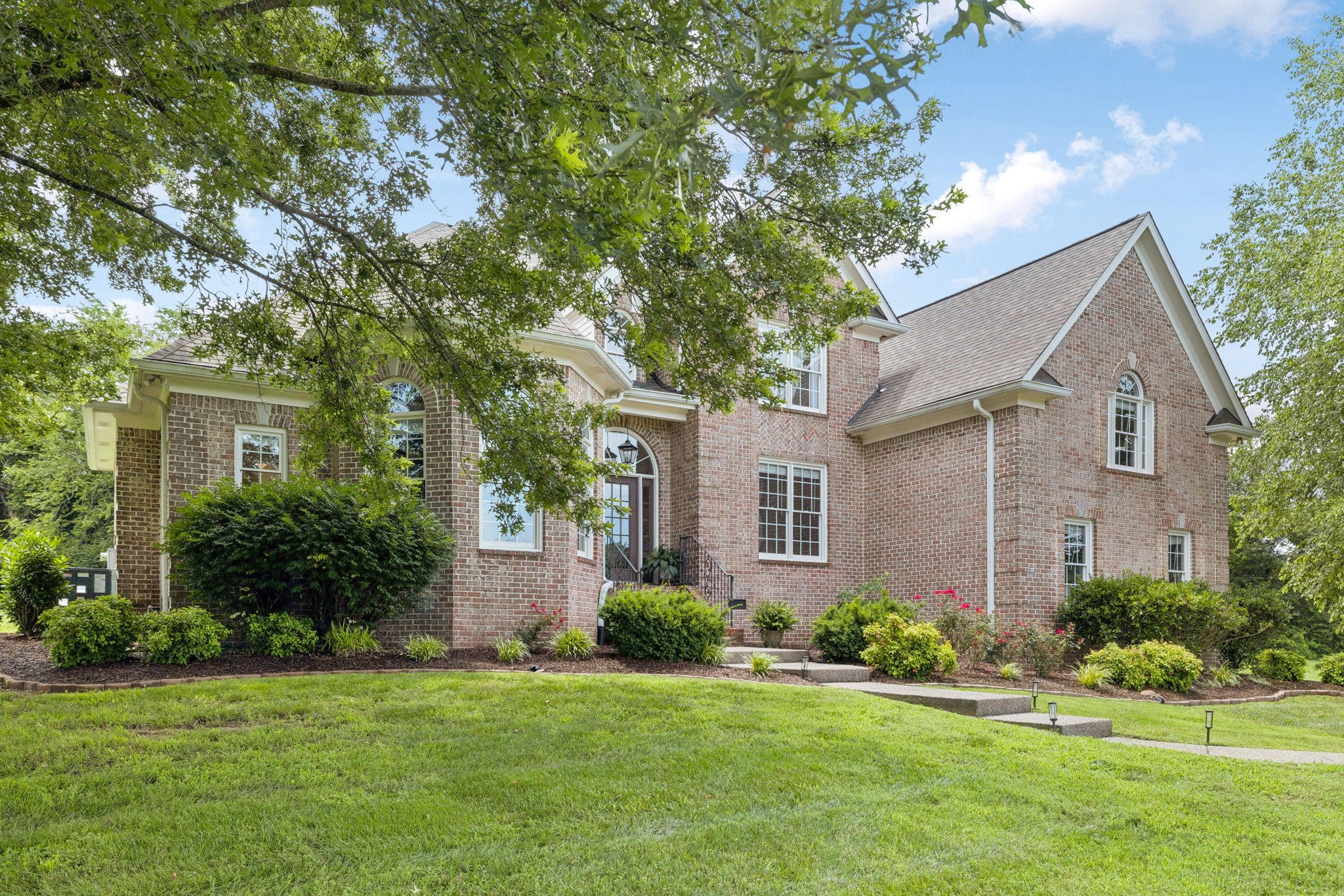 1609 Ridley Court Franklin, TN 37064 - Photo 3 of 96 Gallery Image 3