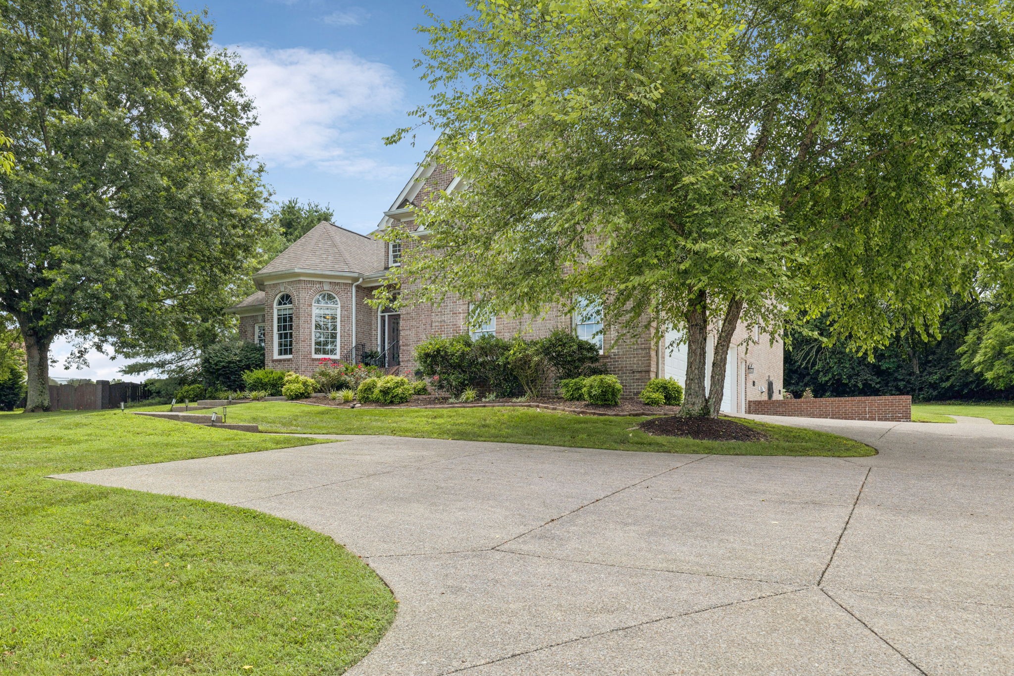 1609 Ridley Court Franklin, TN 37064 - Photo 4 of 96 Gallery Image 4