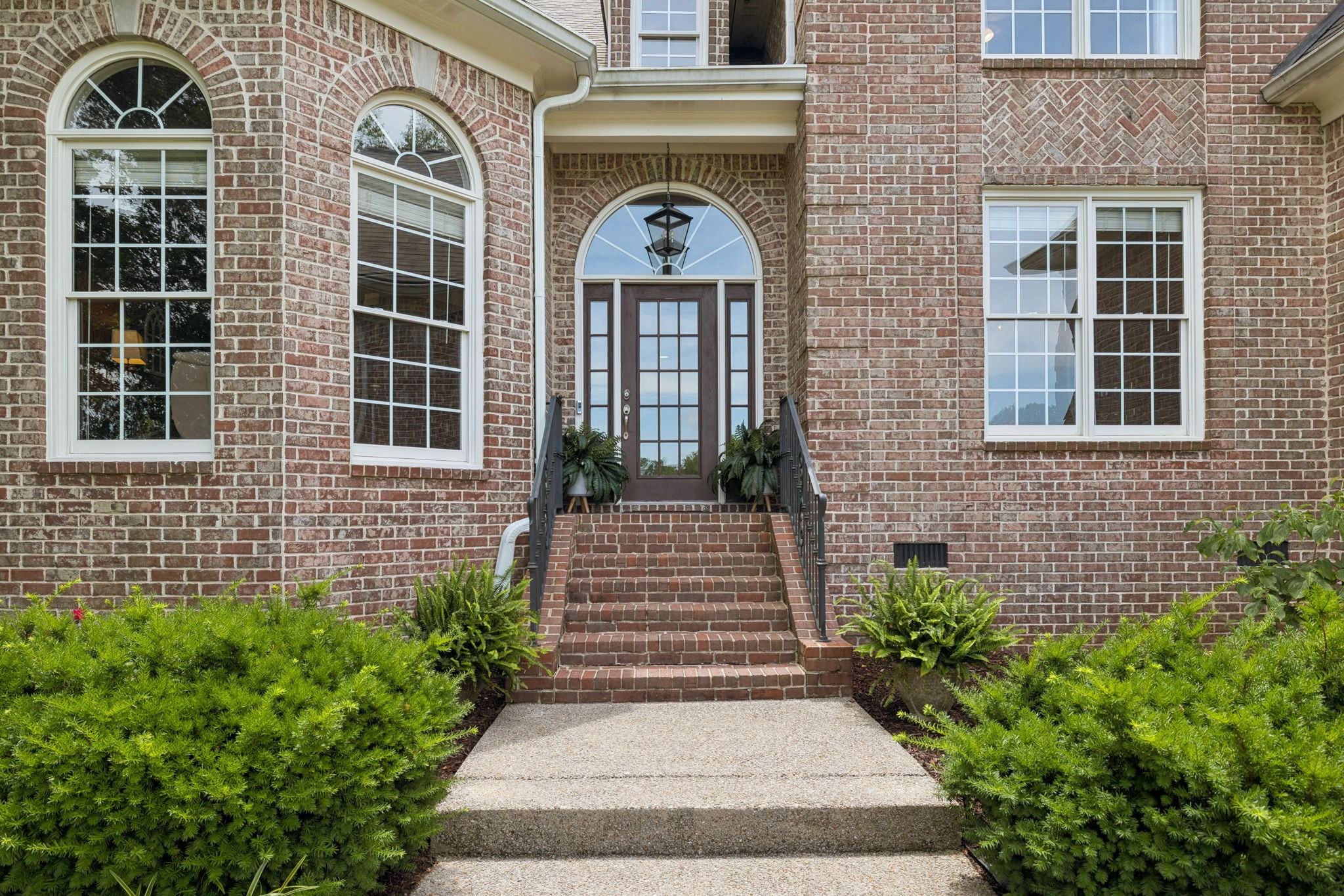 1609 Ridley Court Franklin, TN 37064 - Photo 7 of 96 Gallery Image 7