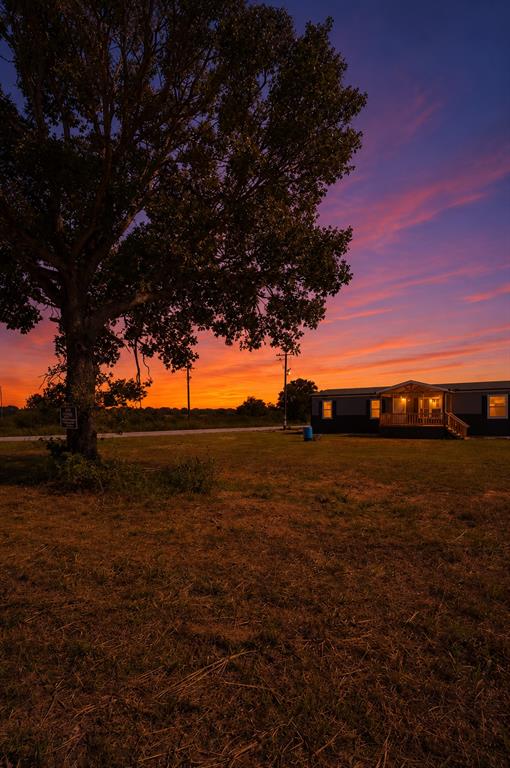 4127 Denver Road Sunset, TX 76270 - Photo 6 of 27