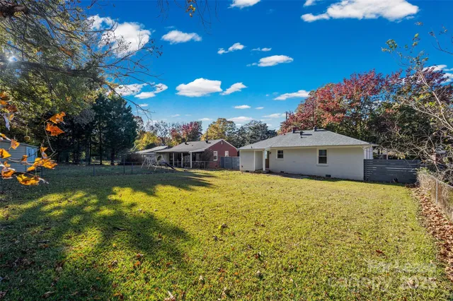 a house view with a outdoor space