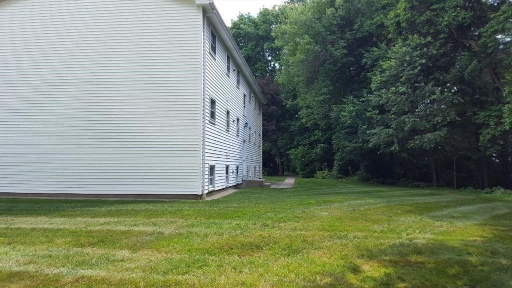 16 Federal Hill Road, Unit 16 Auburn, MA 01501 - Photo 17 of 17