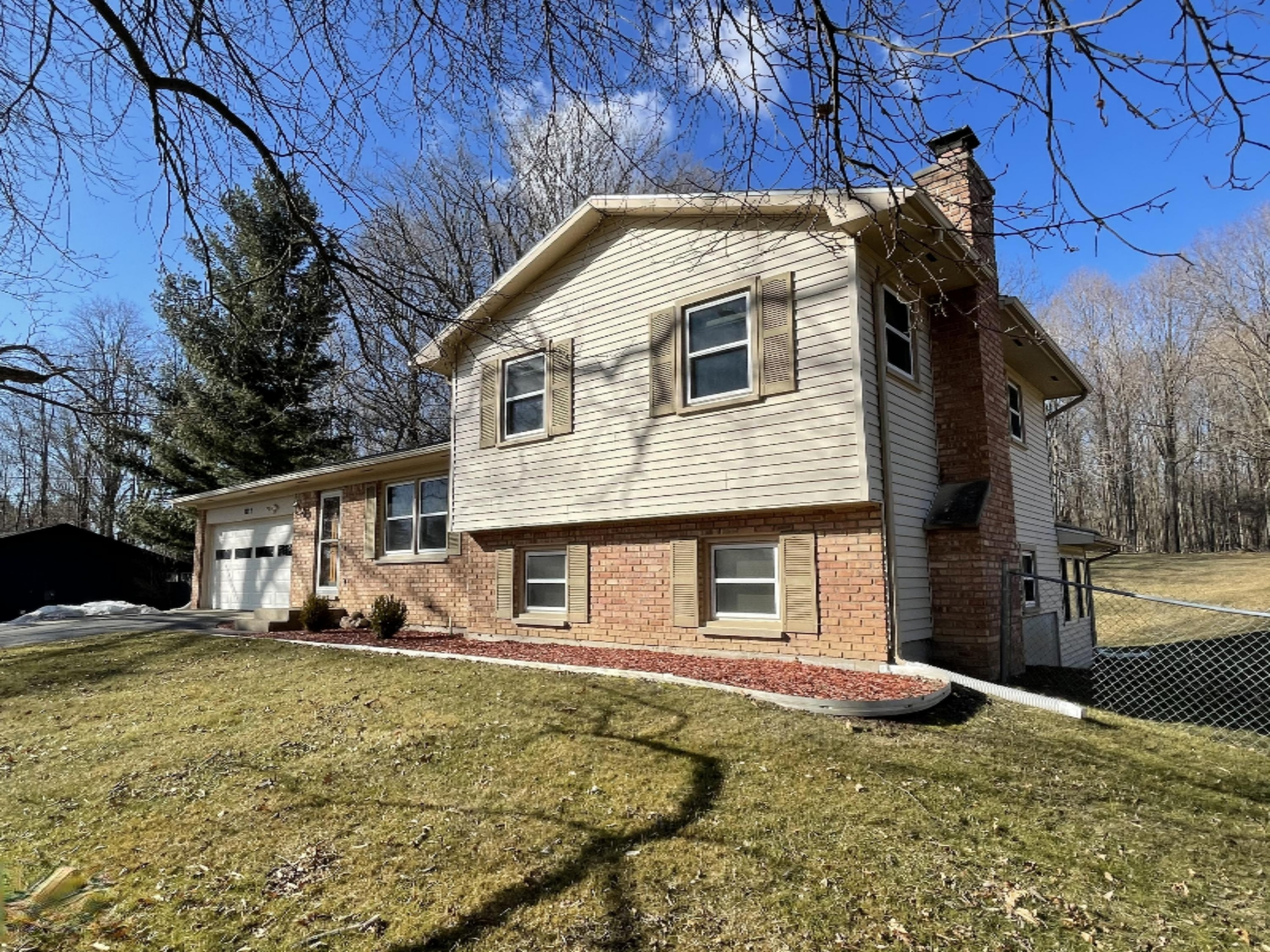 1212 Verona Road Marshall, MI 49068 - Photo 3 of 40 E18F7CA1-B9E4-4F11-98F4-6C5E026C0C42