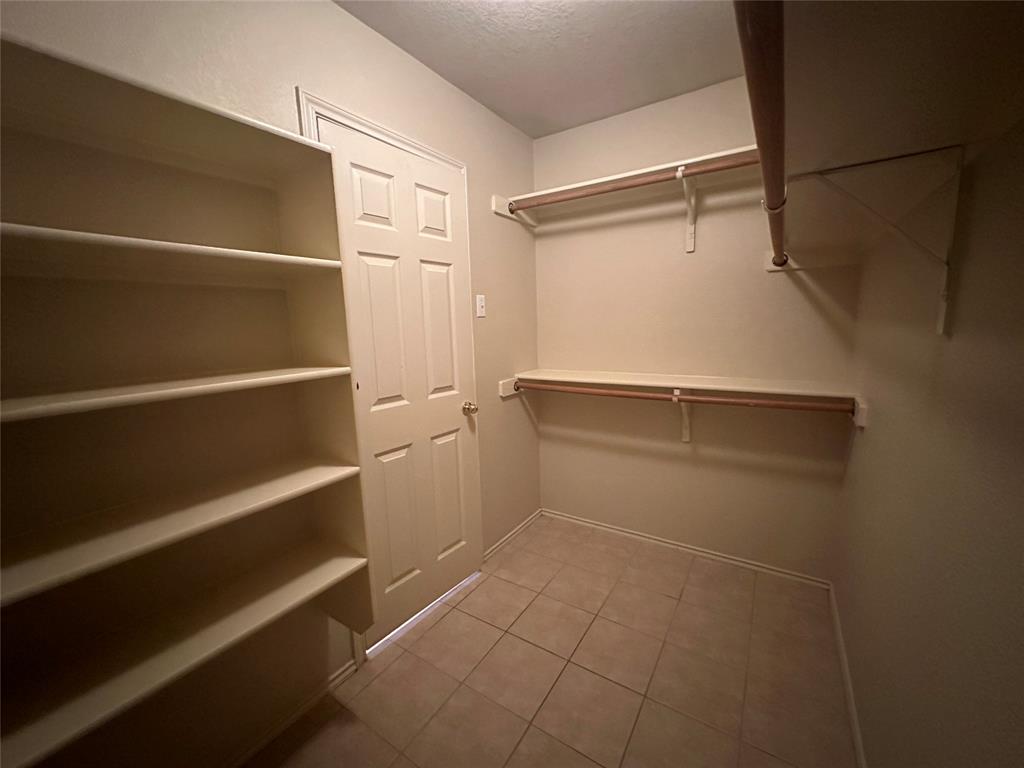 706 Luke Lane Leander, TX 78641 - Photo 12 of 19 Primary Closet