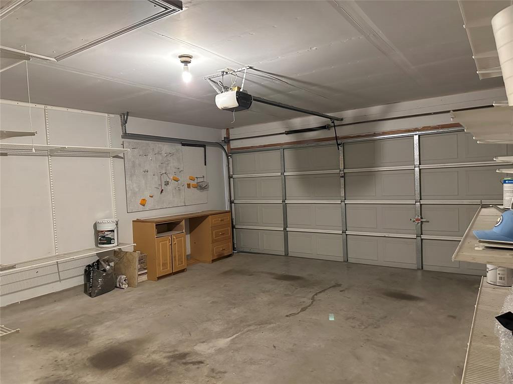 706 Luke Lane Leander, TX 78641 - Photo 18 of 19 Garage