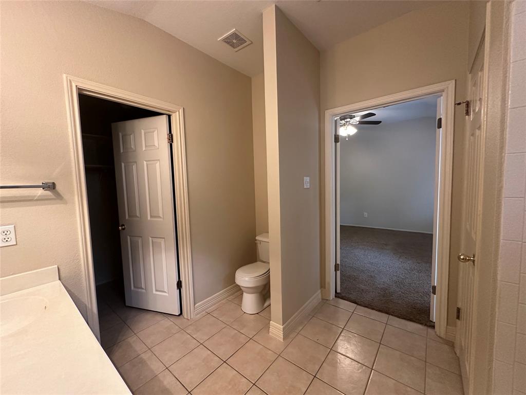 706 Luke Lane Leander, TX 78641 - Photo 9 of 19 Primary Bath