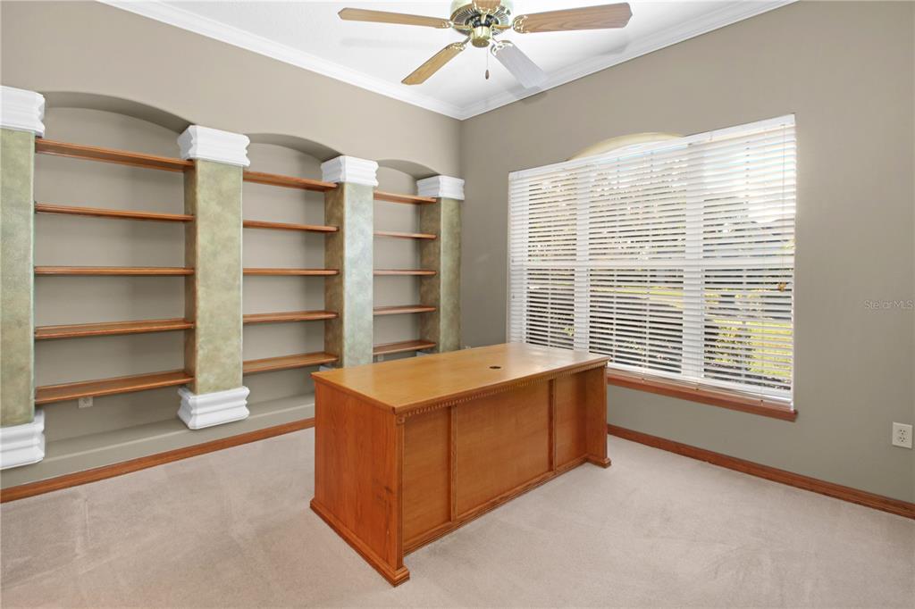400 Interlachen Court DeBary, FL 32713 - Photo 33 of 42 a view of a livingroom with a workspace