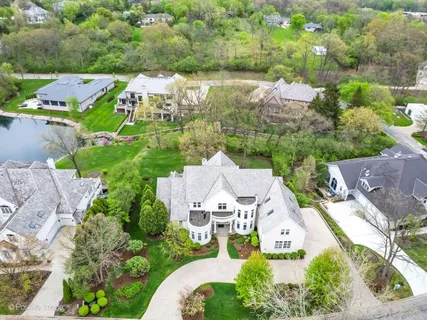 $2,450,000 | 9487 Falling Waters Drive West, Burr Ridge, IL 60527
