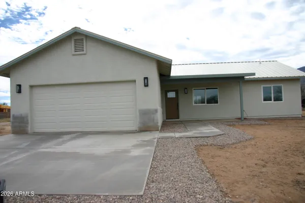 $349,900 | 6370 South Jaxel Road, Hereford, AZ 85615