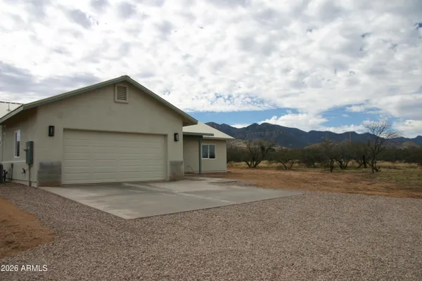 $349,900 | 6370 South Jaxel Road, Hereford, AZ 85615