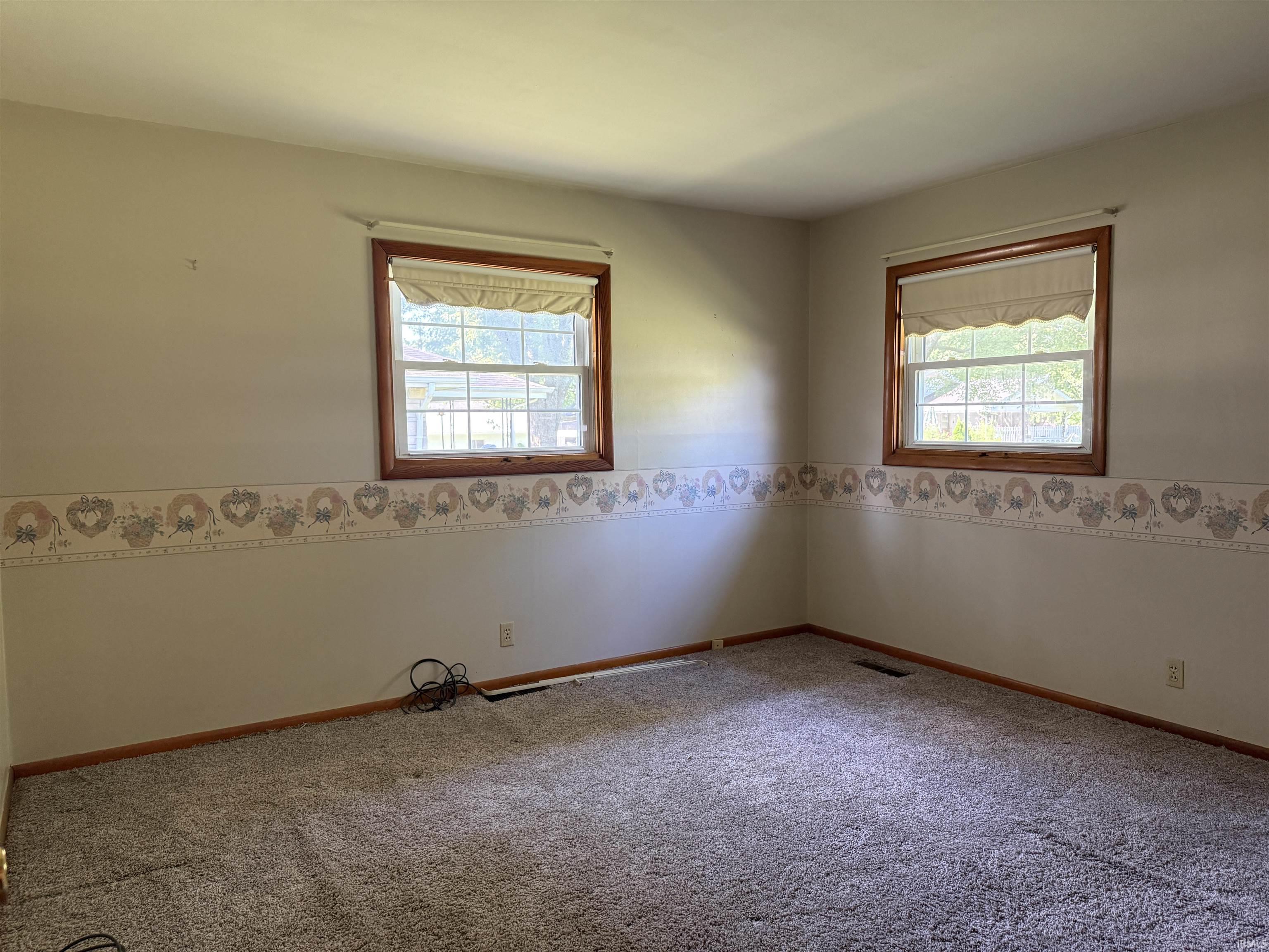 17 P Street Bedford, IN 47421 - Photo 8 of 13 Gallery Image 8