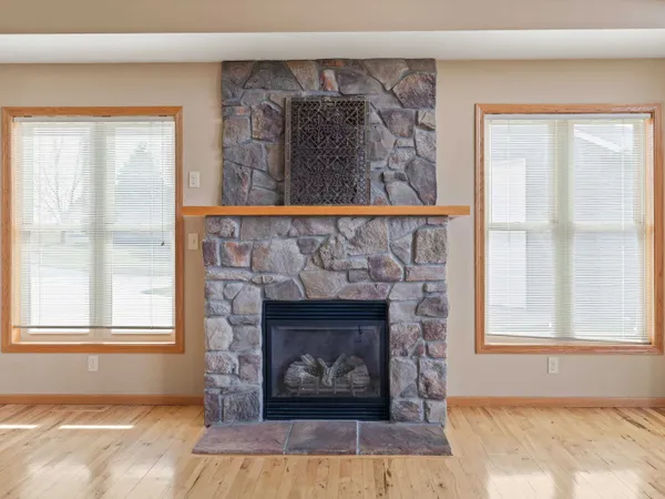 $732,000 | 65740 Grand View Drive, De Soto, WI 54624