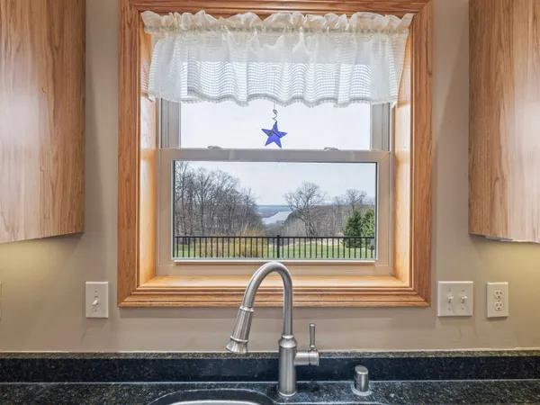 $732,000 | 65740 Grand View Drive, De Soto, WI 54624