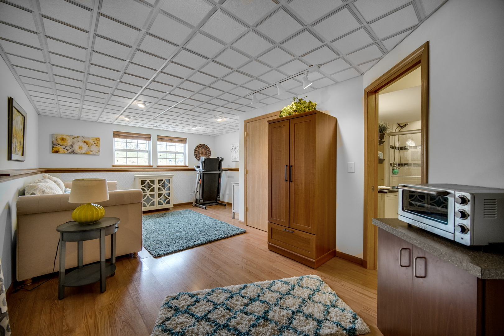 25421 Faraday Road Manhattan, IL 60442 - Photo 24 of 36 a living room with furniture and a wooden floor